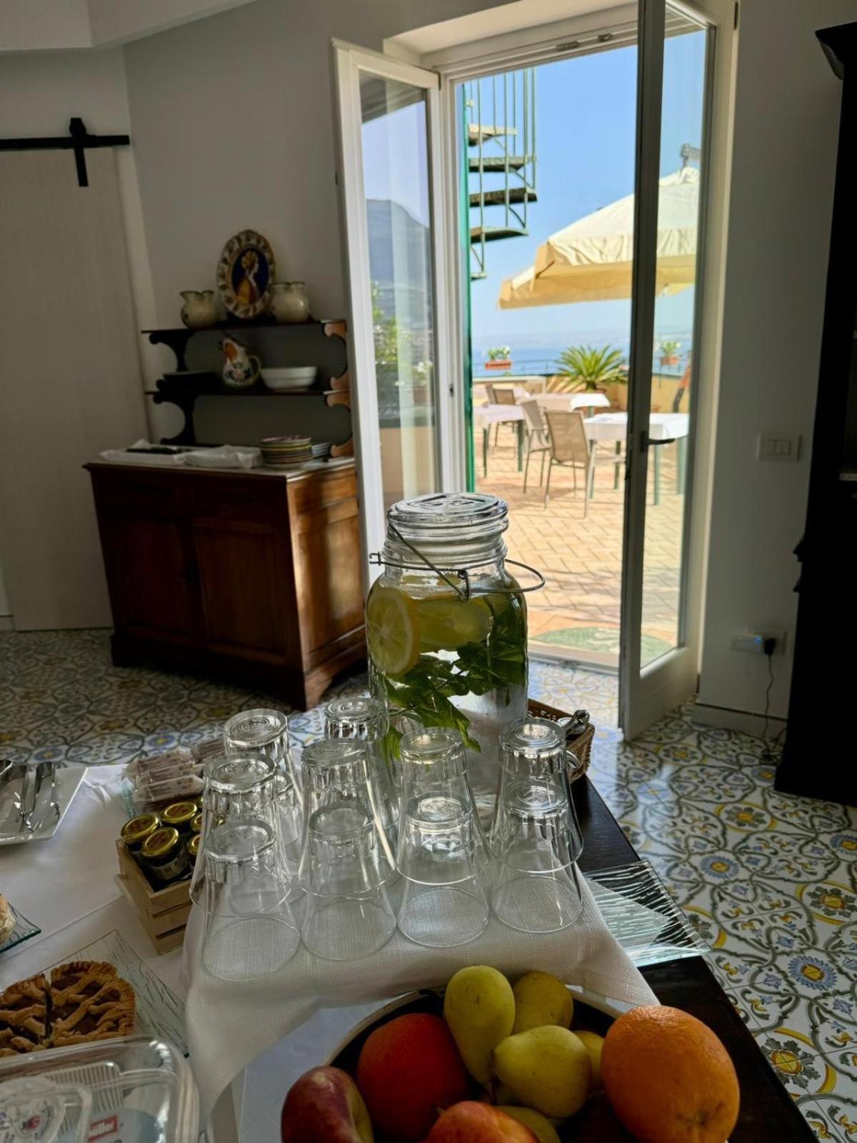 Vesuvio View Bed & Breakfast Vico Equense Exterior photo
