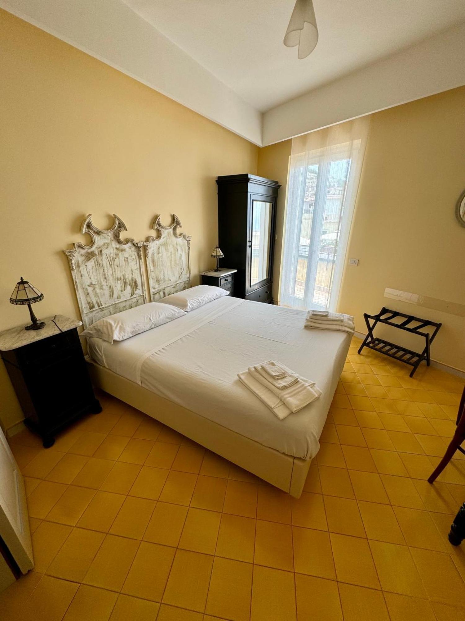 Vesuvio View Bed & Breakfast Vico Equense Exterior photo