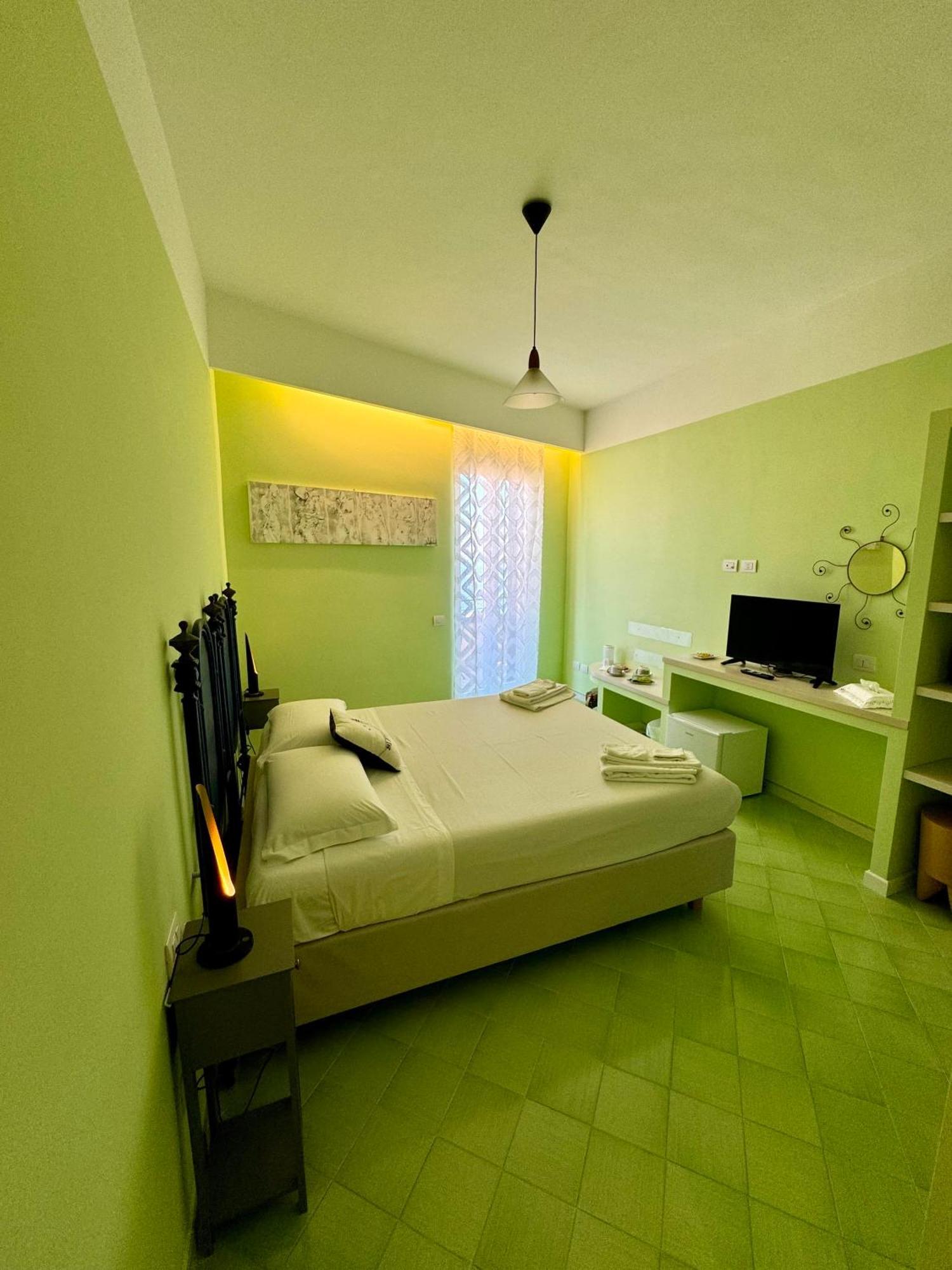 Vesuvio View Bed & Breakfast Vico Equense Exterior photo
