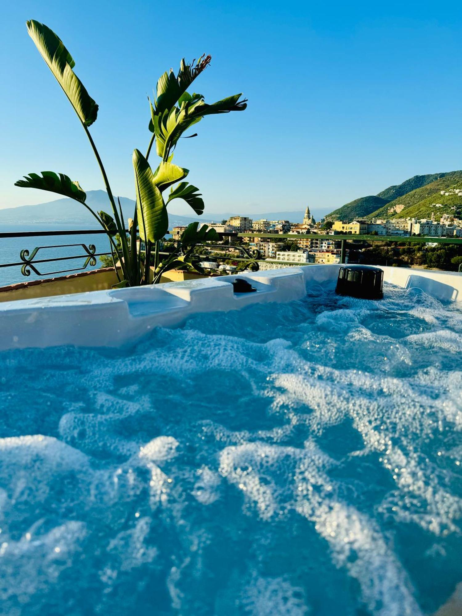 Vesuvio View Bed & Breakfast Vico Equense Exterior photo