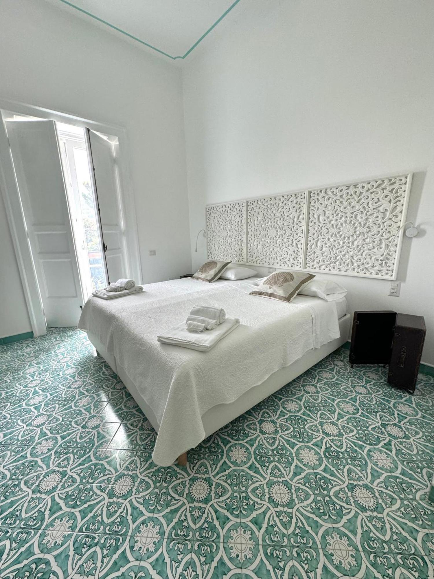 Vesuvio View Bed & Breakfast Vico Equense Exterior photo