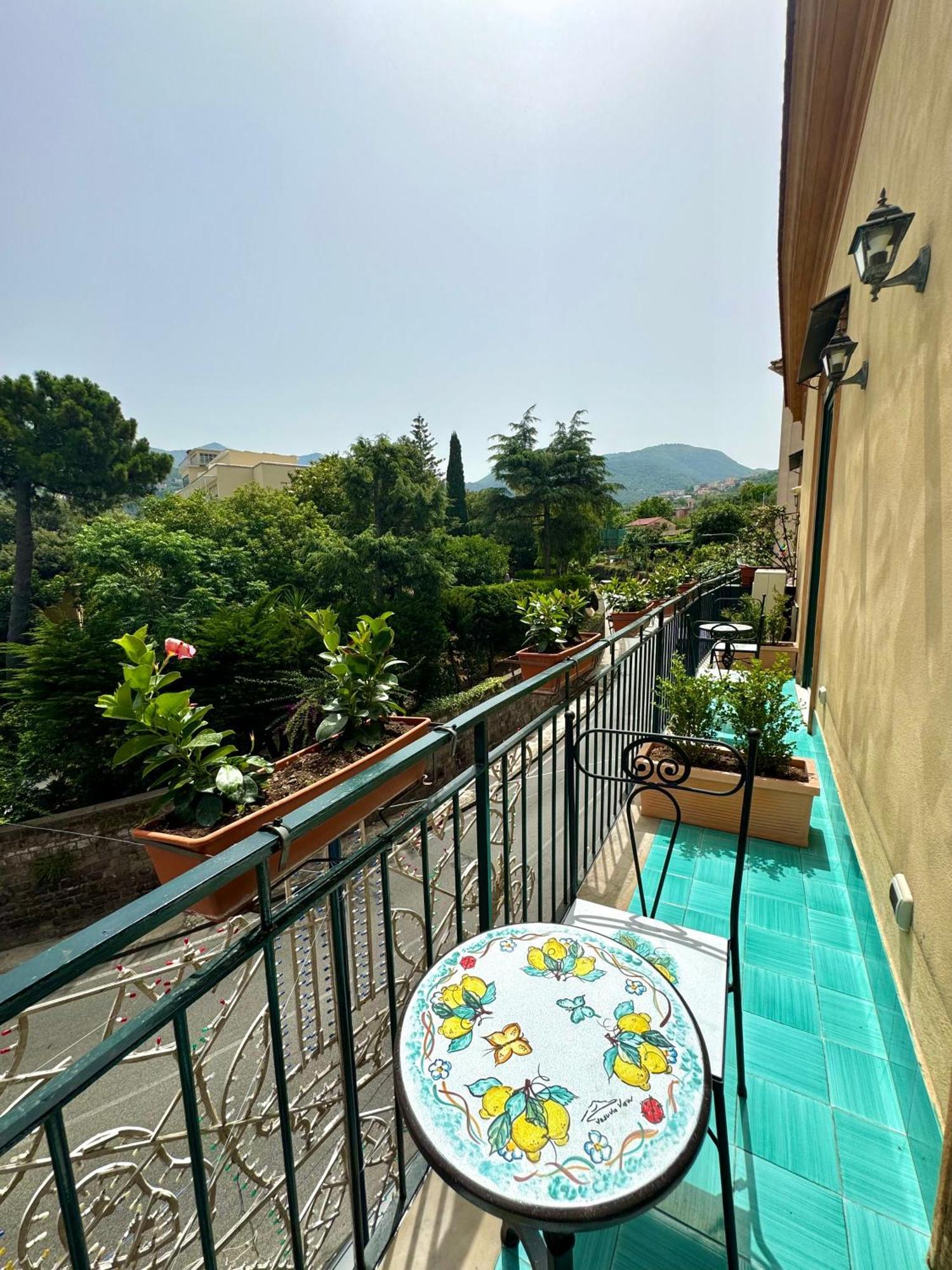 Vesuvio View Bed & Breakfast Vico Equense Exterior photo