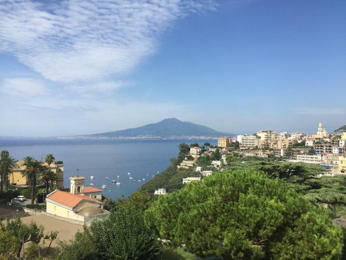 Vesuvio View Bed & Breakfast Vico Equense Exterior photo