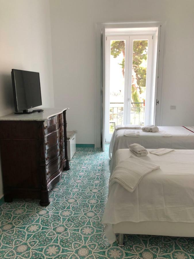 Vesuvio View Bed & Breakfast Vico Equense Exterior photo